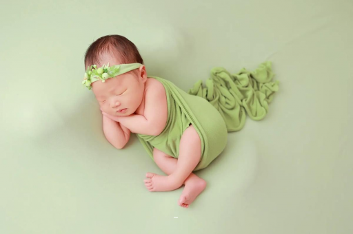 宁国宝宝多大长牙